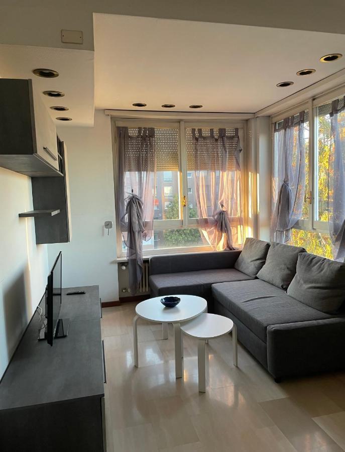 Lovely Apartment In Галарате Екстериор снимка